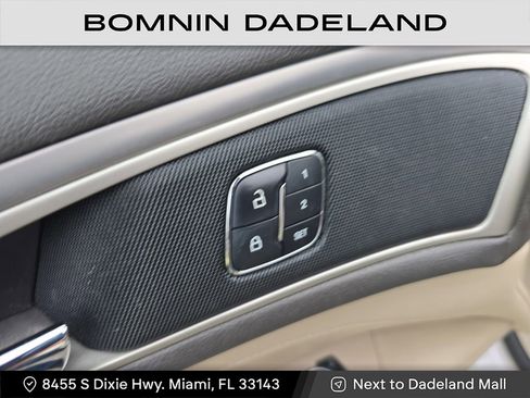 Used 2017 Lincoln MKZ Premiere image 17