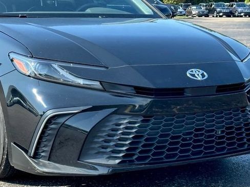 Used 2025 Toyota Camry SE w/ Multimedia Upgrade Package FWD image 2