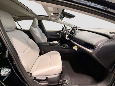New 2026 Toyota Prius XLE FWD image 23