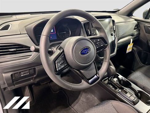 Used 2026 Subaru Forester Premium AWD/4WD image 9