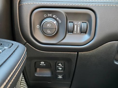 Used 2026 RAM 1500 Tungsten w/ Bed Utility Group AWD/4WD image 18