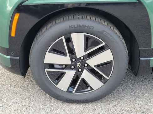 New 2026 Hyundai Ioniq 9 SEL image 5