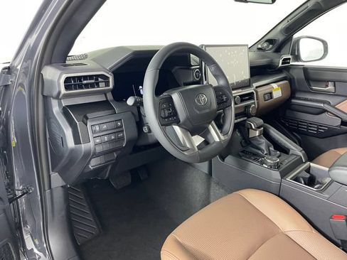New 2026 Toyota 4Runner Limited AWD/4WD image 2