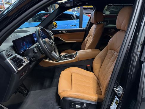 Used 2024 BMW X5 M60i image 14