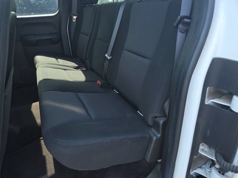 Used 2010 GMC Sierra 1500 SLE w/ All-Terrain Package AWD/4WD image 12