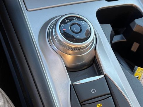 Used 2022 Ford Explorer XLT w/ Class IV Trailer Tow Package image 13