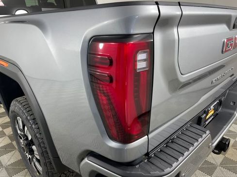 New 2026 GMC Sierra 3500 Denali w/ Denali Reserve Package AWD/4WD image 16