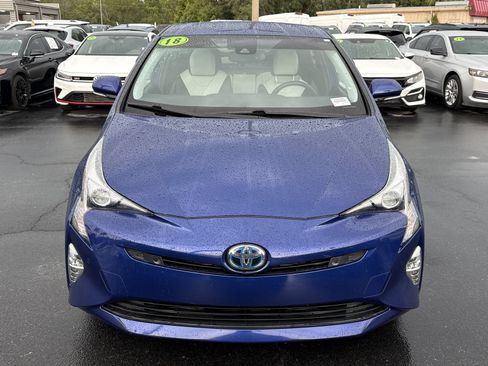 Used 2018 Toyota Prius Four Touring w/ Premium Convenience Package FWD image 9