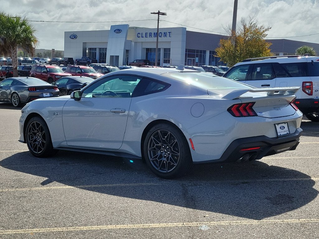 New 2026 Ford Mustang GT Premium w/ GT Performance Package RWD image 3