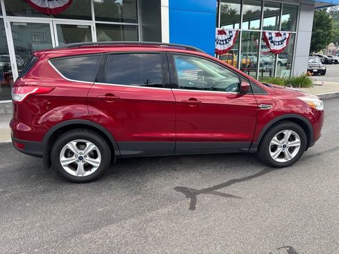 Used 2015 Ford Escape SE w/ Equipment Group 201A AWD/4WD image 10
