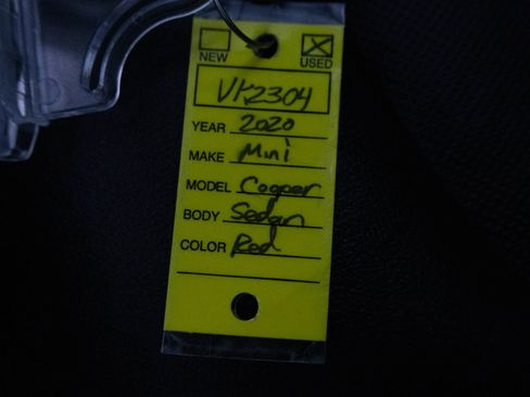 Used 2020 MINI Cooper 2-Door Hardtop image 26