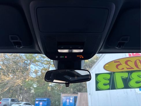 Used 2025 Chevrolet Equinox LT w/ Midnight Edition image 33