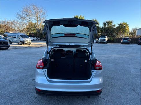 Used 2015 Ford Focus SE image 33
