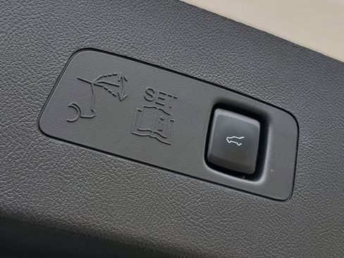 Certified 2023 Lincoln Corsair AWD w/ Equipment Group 101A image 30