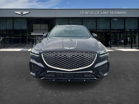 Used 2025 Genesis GV70 3.5T Sport w/ Sport Advanced Package image 7