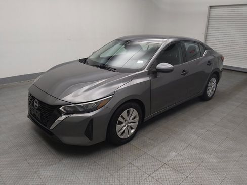 Used 2024 Nissan Sentra S FWD image 2