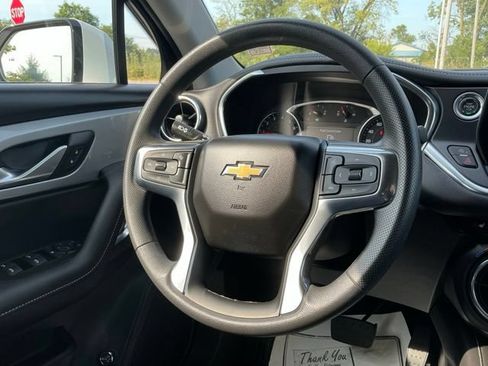 Used 2024 Chevrolet Blazer LT w/ Convenience Package FWD image 22