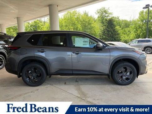 New 2026 Nissan Rogue SV AWD/4WD image 9