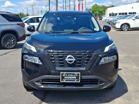 Certified 2023 Nissan Rogue SV w/ SV Premium B Package AWD/4WD image 2