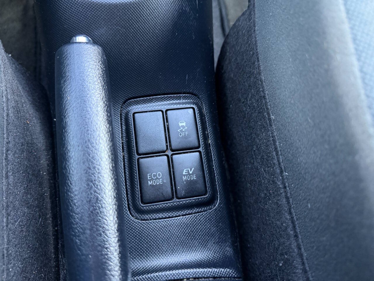 Used 2018 Toyota Prius C Three FWD image 19