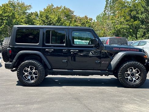 Used 2021 Jeep Wrangler Unlimited Rubicon w/ Cold Weather Group AWD/4WD image 3