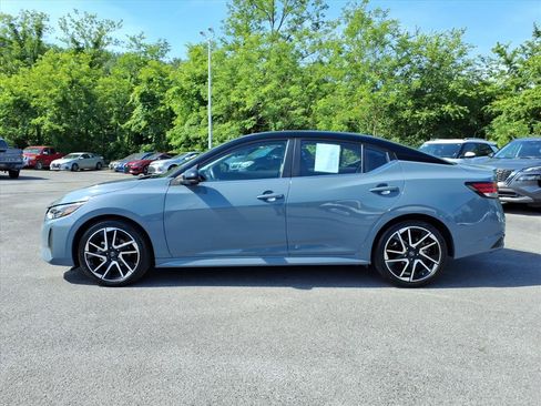 Certified 2025 Nissan Sentra SR w/ SR Premium Package FWD image 2