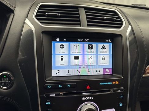 Used 2018 Ford Explorer Platinum image 22