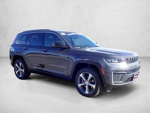 New 2026 Jeep Grand Cherokee Limited image 6