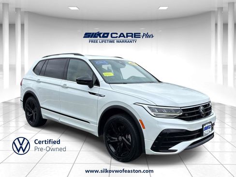 Certified 2024 Volkswagen Tiguan SE R-Line AWD/4WD image 1