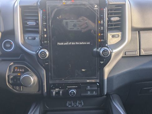 New 2026 RAM 1500 Big Horn AWD/4WD image 17