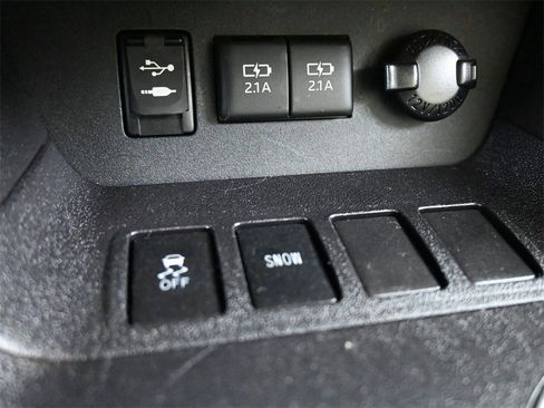 Used 2018 Toyota Highlander Limited image 14