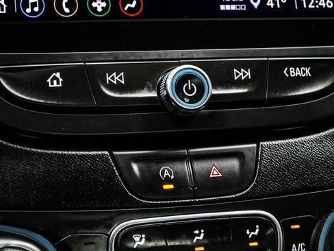 Used 2023 Chevrolet Malibu LT FWD image 28