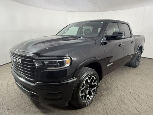 Used 2025 RAM 1500 Laramie w/ Sport Appearance Package AWD/4WD image 3