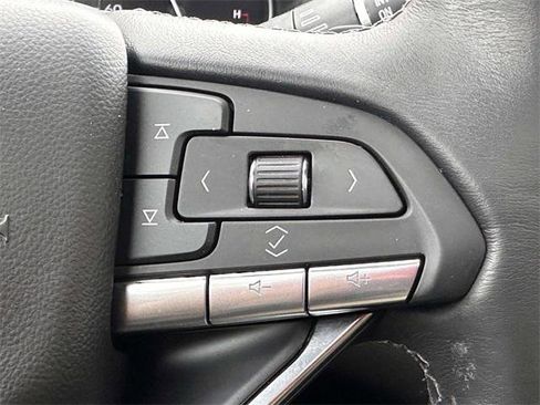 Used 2024 Cadillac XT6 Luxury w/ LPO, Floor Liner Package image 25