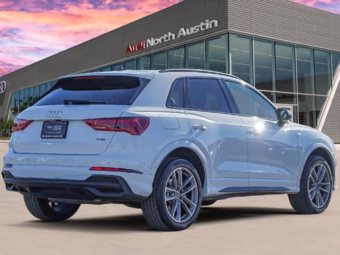 Certified 2025 Audi Q3 2.0T Premium w/ Convenience Package image 4