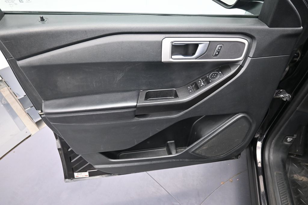 Used 2021 Ford Explorer 4WD Police Interceptor image 9