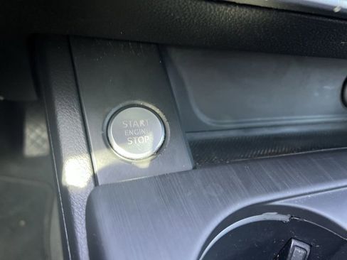 Used 2017 Audi A4 2.0T Premium w/ Convenience Package image 17