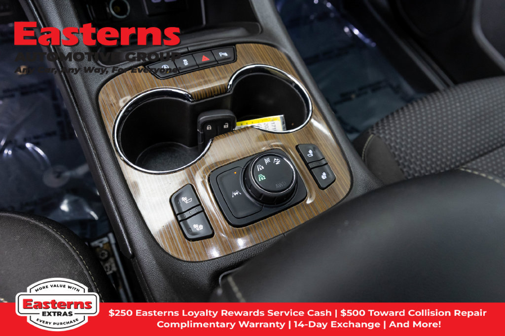 Used 2023 GMC Acadia SLE w/ Driver Convenience Package AWD/4WD image 22