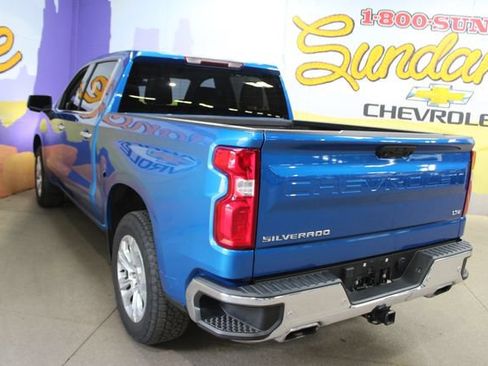 Used 2022 Chevrolet Silverado 1500 LTZ w/ Z71 Off-Road Package AWD/4WD image 6