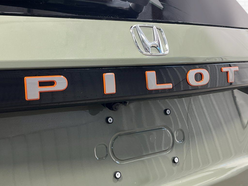 New 2026 Honda Pilot TrailSport image 10