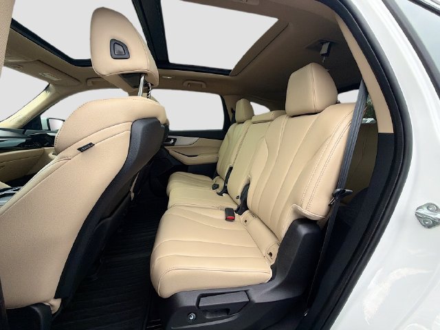 Used 2025 Acura MDX FWD image 25