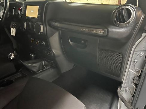 Used 2014 Jeep Wrangler Sport w/ Quick Order Package 23S AWD/4WD image 28