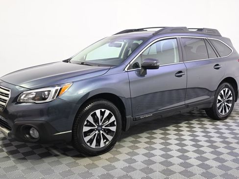 Used 2017 Subaru Outback 2.5i Limited AWD/4WD image 2
