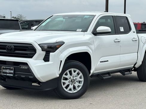 New 2026 Toyota Tacoma SR5 image 34