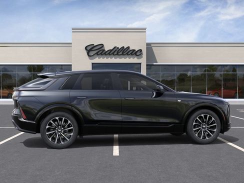New 2026 Cadillac Lyriq Sport RWD image 5