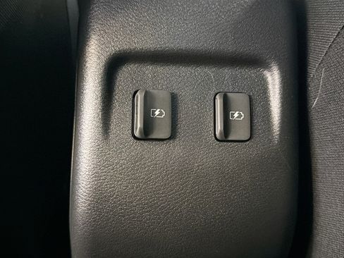 Used 2023 Nissan Kicks SV FWD image 28
