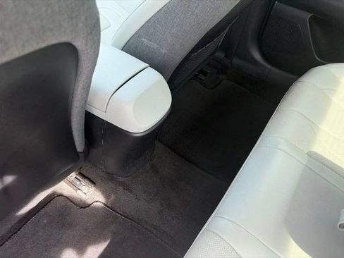 Used 2023 Hyundai Elantra Limited w/ Cargo Package FWD image 33