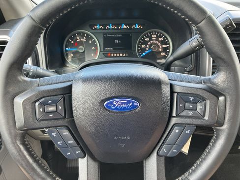 Used 2017 Ford F150 XLT w/ Equipment Group 302A Luxury AWD/4WD image 18