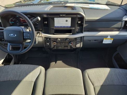 New 2026 Ford F250 XLT w/ FX4 Off-Road Package AWD/4WD image 16