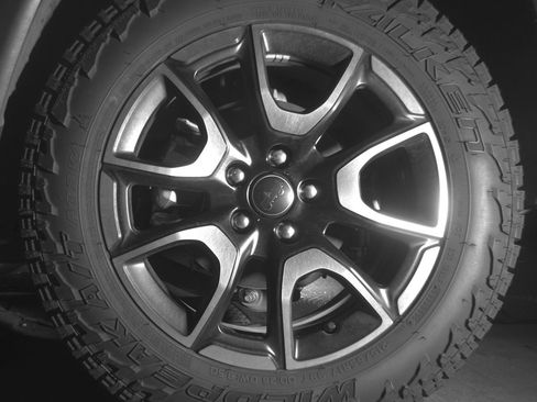 Used 2025 Jeep Compass Trailhawk AWD/4WD image 14